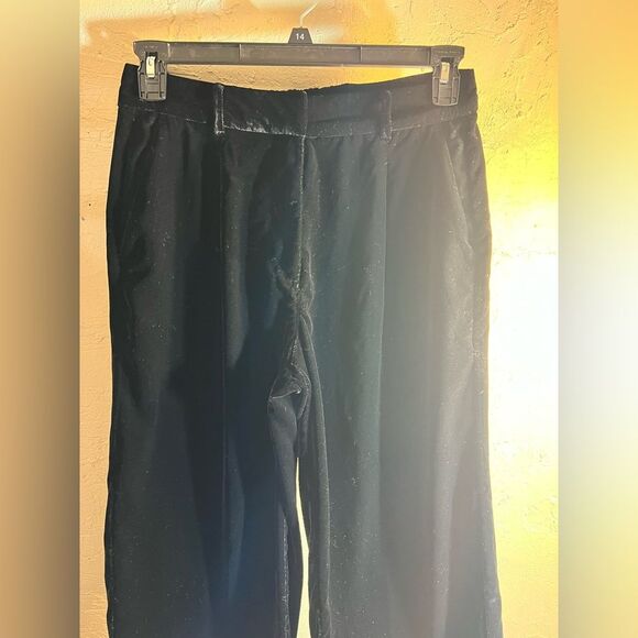 Velvet wide leg pants, black, pockets,back pocket, great preloved condition - Picture 3 of 15